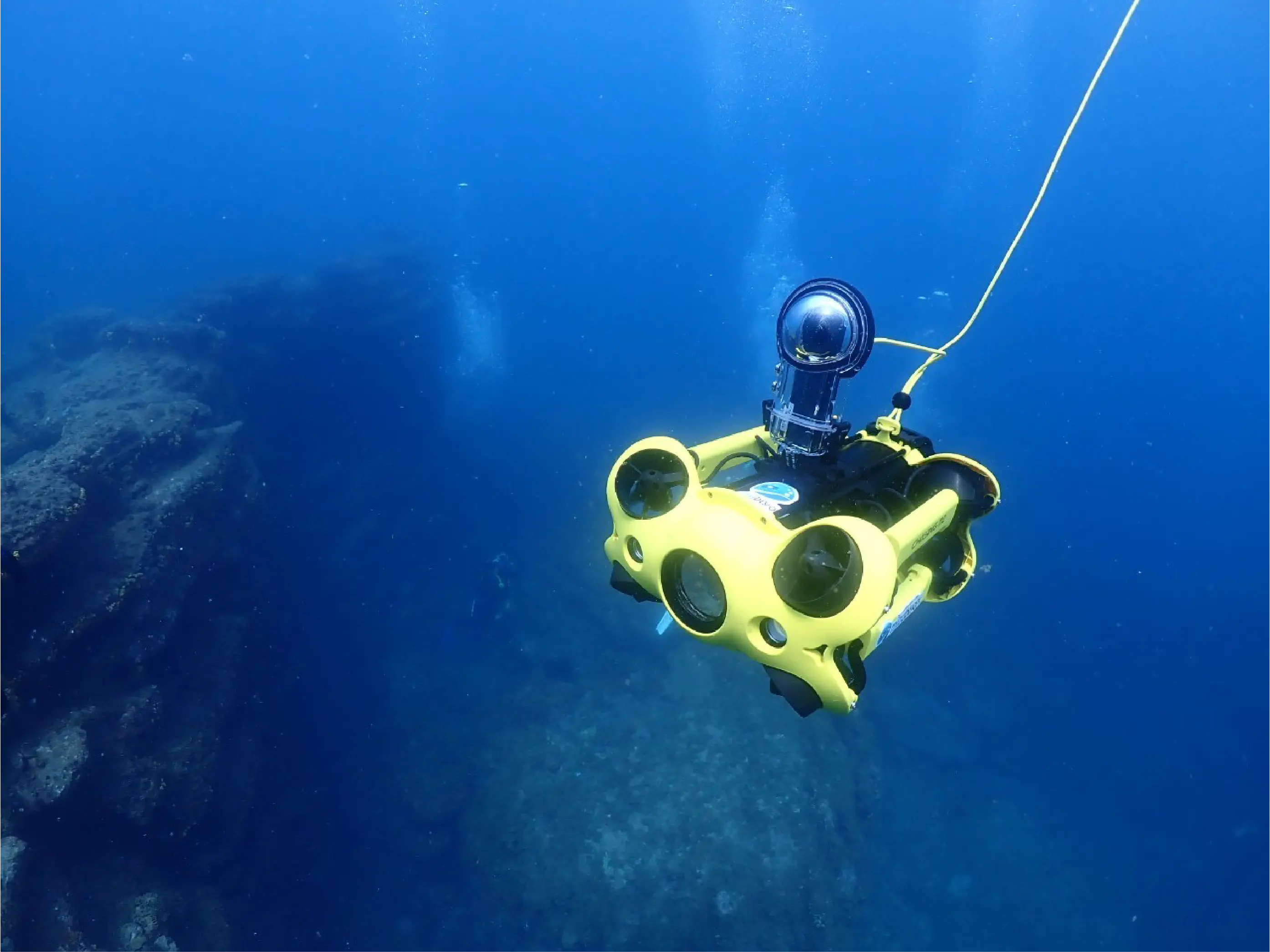 ハセシンは空中ドローン、水中ドローンの業務を安心してご依頼いただけますよう、資格を有した熟練の技術者が、ご対応いたします。